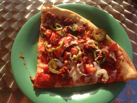 Hank's Pizza