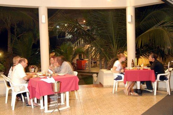 New Oasey Beach Restaurant