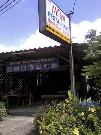 Mom Restaurant