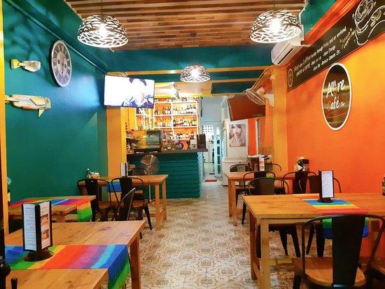Amore Cafe & Bar