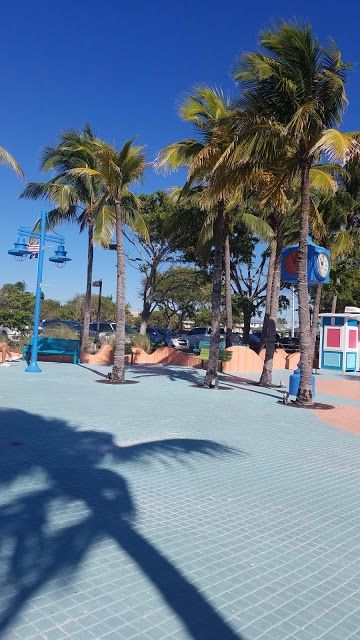 Lynn Hall Beach Park