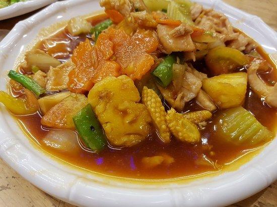 Daeng Dam Restaurant