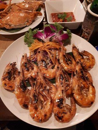 Cheerra's Relax Restaurant & Lounge