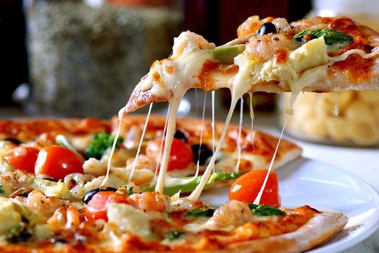 G'hot Pizzeria