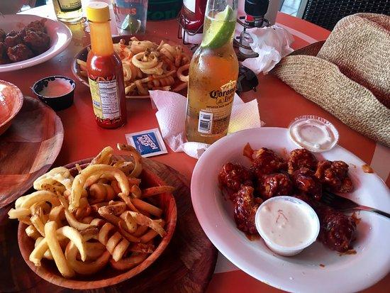 Hooters