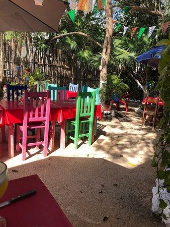La Tia Restaurante