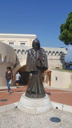 Grimaldi Statue