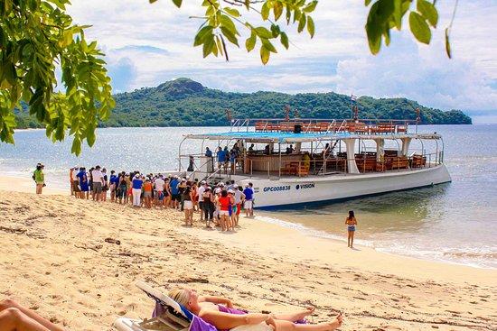 Catamaran Vision Ocean Tours
