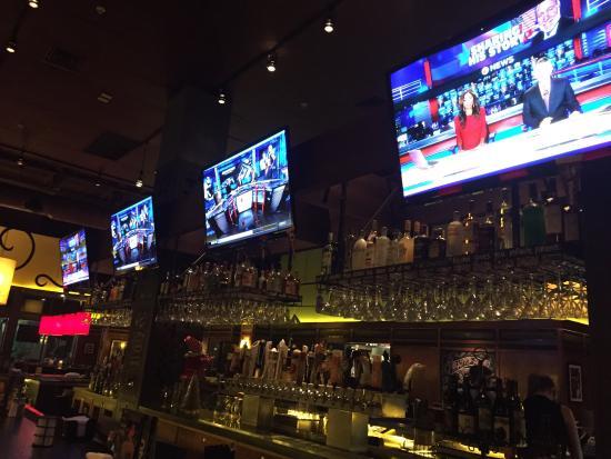 Bar Louie Midtown Miami