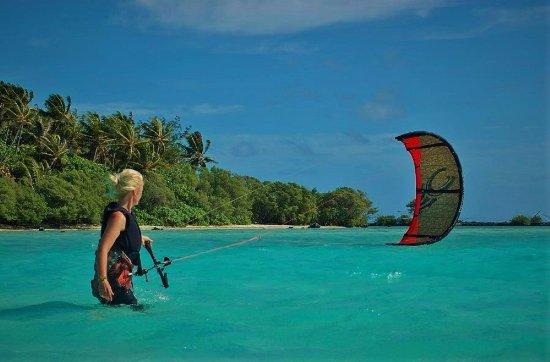 Lakana Fly Kite School Moorea
