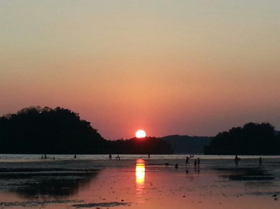 Strawberry Moons Krabi