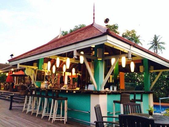 Aqua Pool Bar