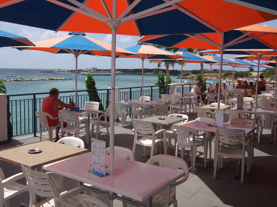 Arapis Coral Bay