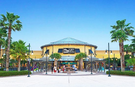 Magasins d'usine Silver Sands Premium Outlets